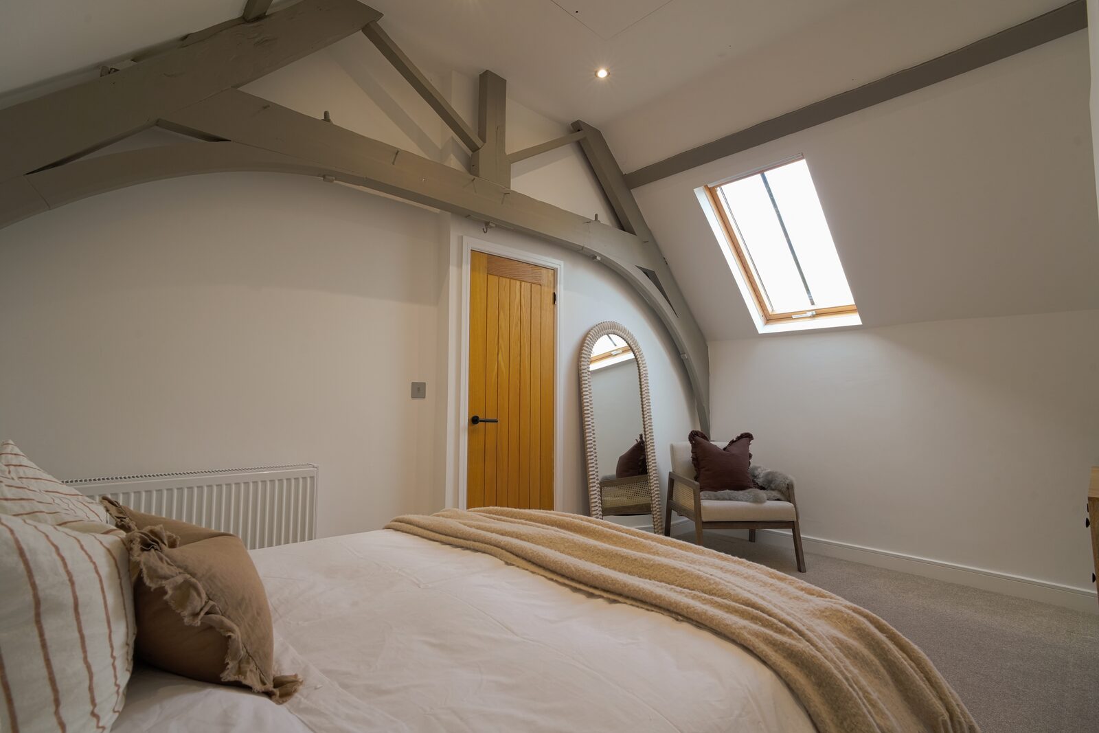 Master bedroom wider angle